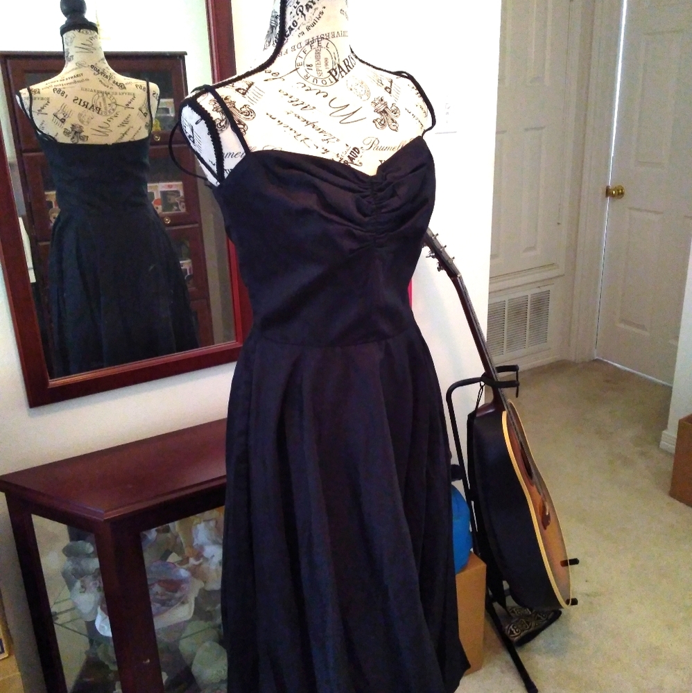 Audrey Hepburn Style Classic Black Dress